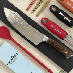 Cuchillo Cocinero hoja curva Sakura 3 Claveles