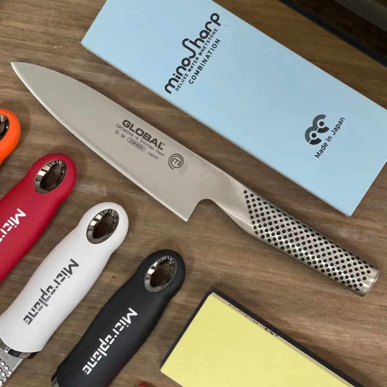 Cuchillo de cocina global 16 cms hoja G-58