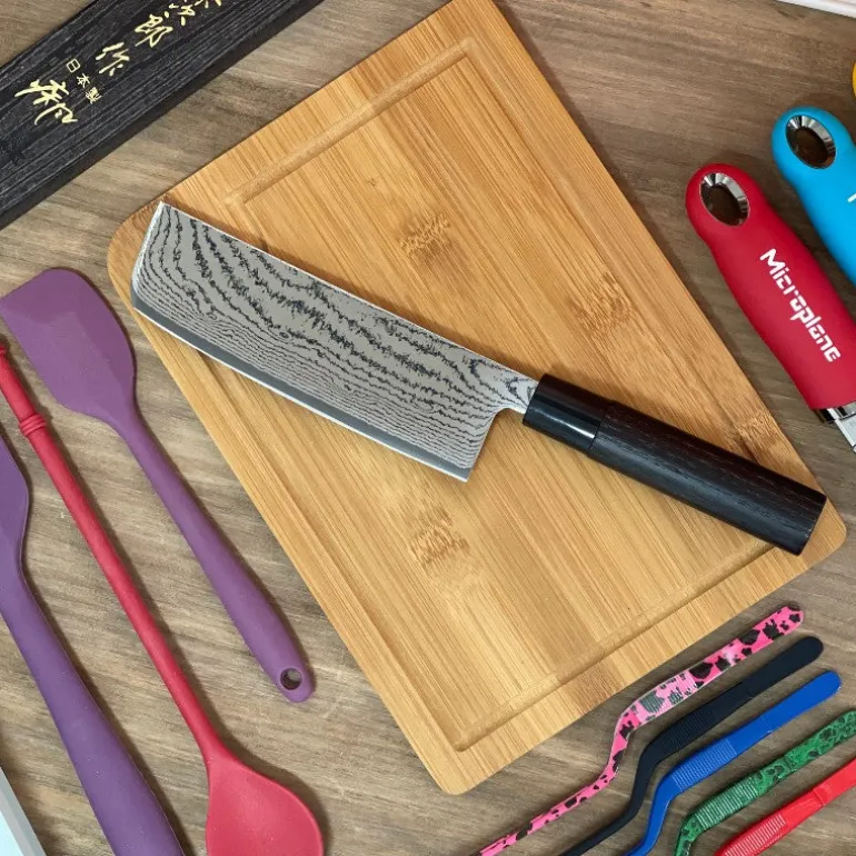 Cuchillo Nakiri 16 cms Tojiro Shippu Black