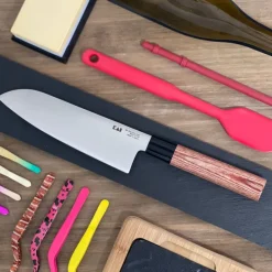 Cuchillo Santoku Seki Magoroku Redwood Kai 16 Cms