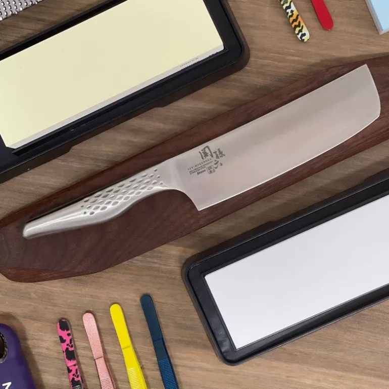 Cuchillo Seki Magoroku Shoso Nakiri 16 Cms