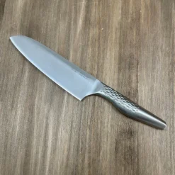 Cuchillo Seki Magoroku Shoso Santoku 16 Cms
