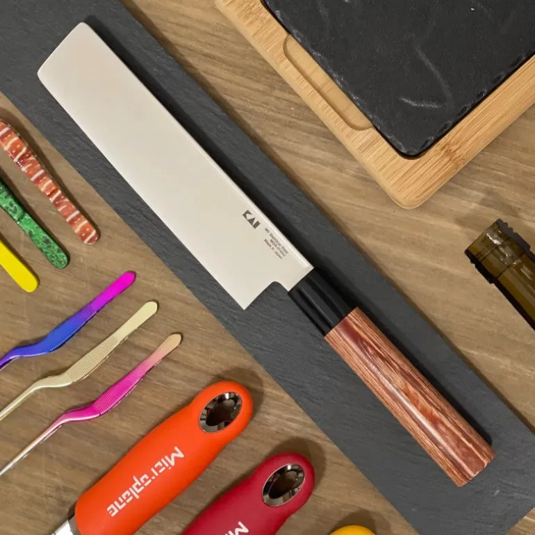 Cuchillo Usuba Seki Magoroku Redwood Kai 17 Cms