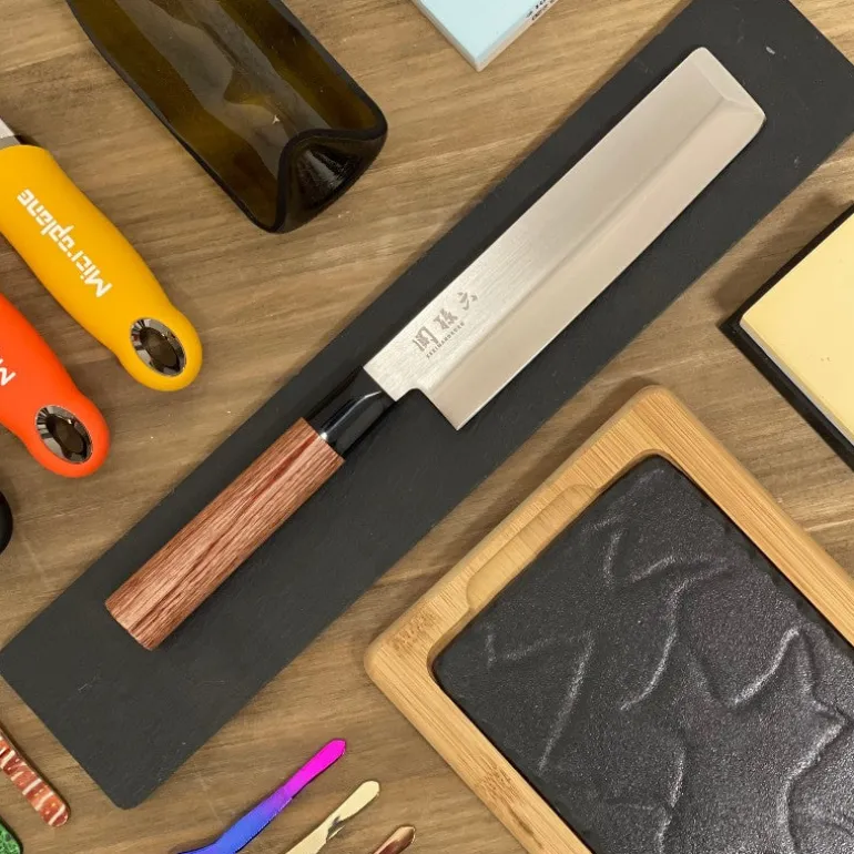 Cuchillo Usuba Seki Magoroku Redwood Kai 17 Cms