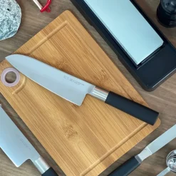 Cuchillo Wasabi Black Santoku 16 Cms