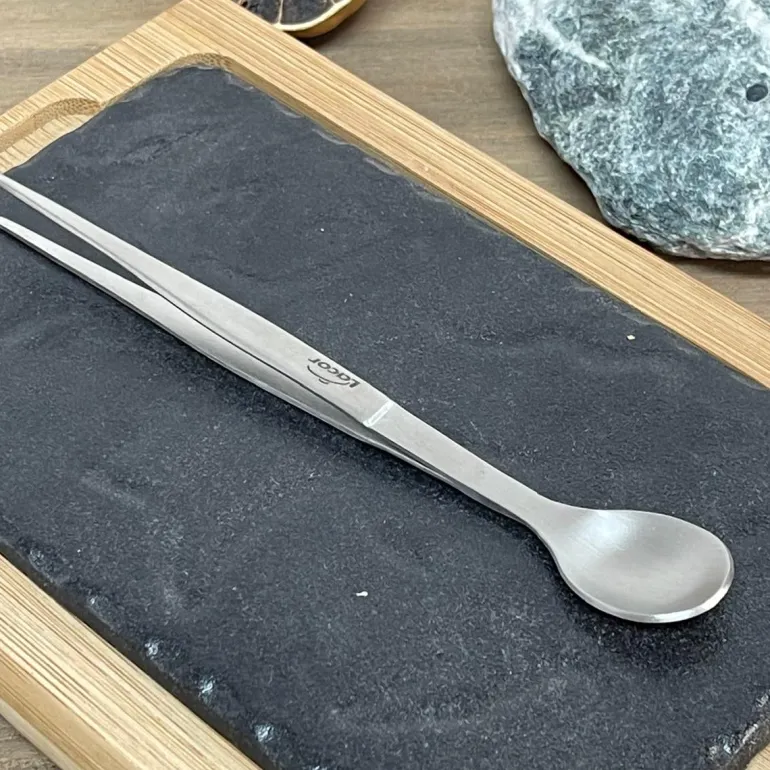 Pinza de precicion Lacor con cuchara