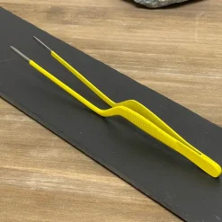 Pinza para emplatar Amarilla