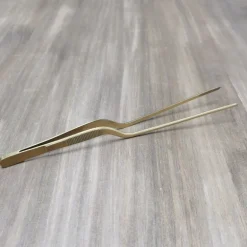 Pinza para emplatar Dorada