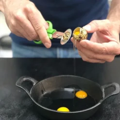 Tijera para huevos de codorniz